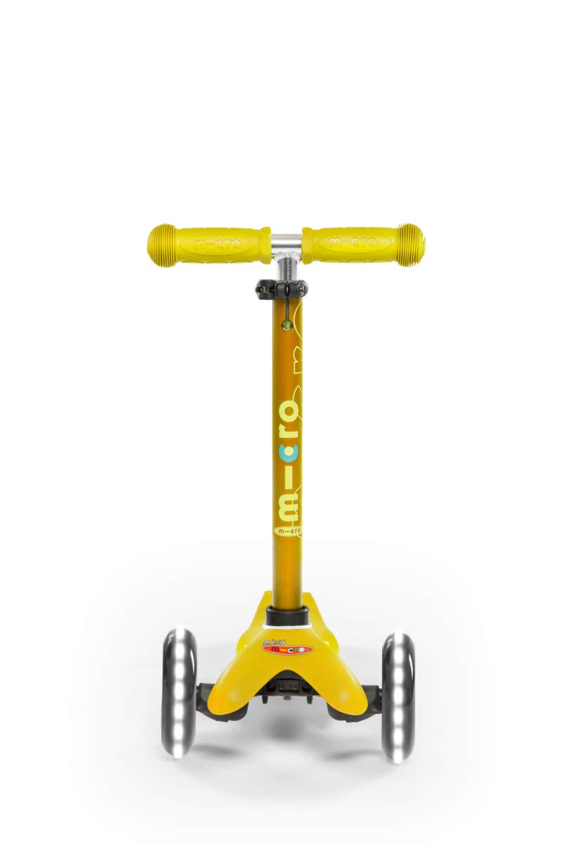 LED Scooter 3 Wheels Adjustable Handlebar Non-Slip J803