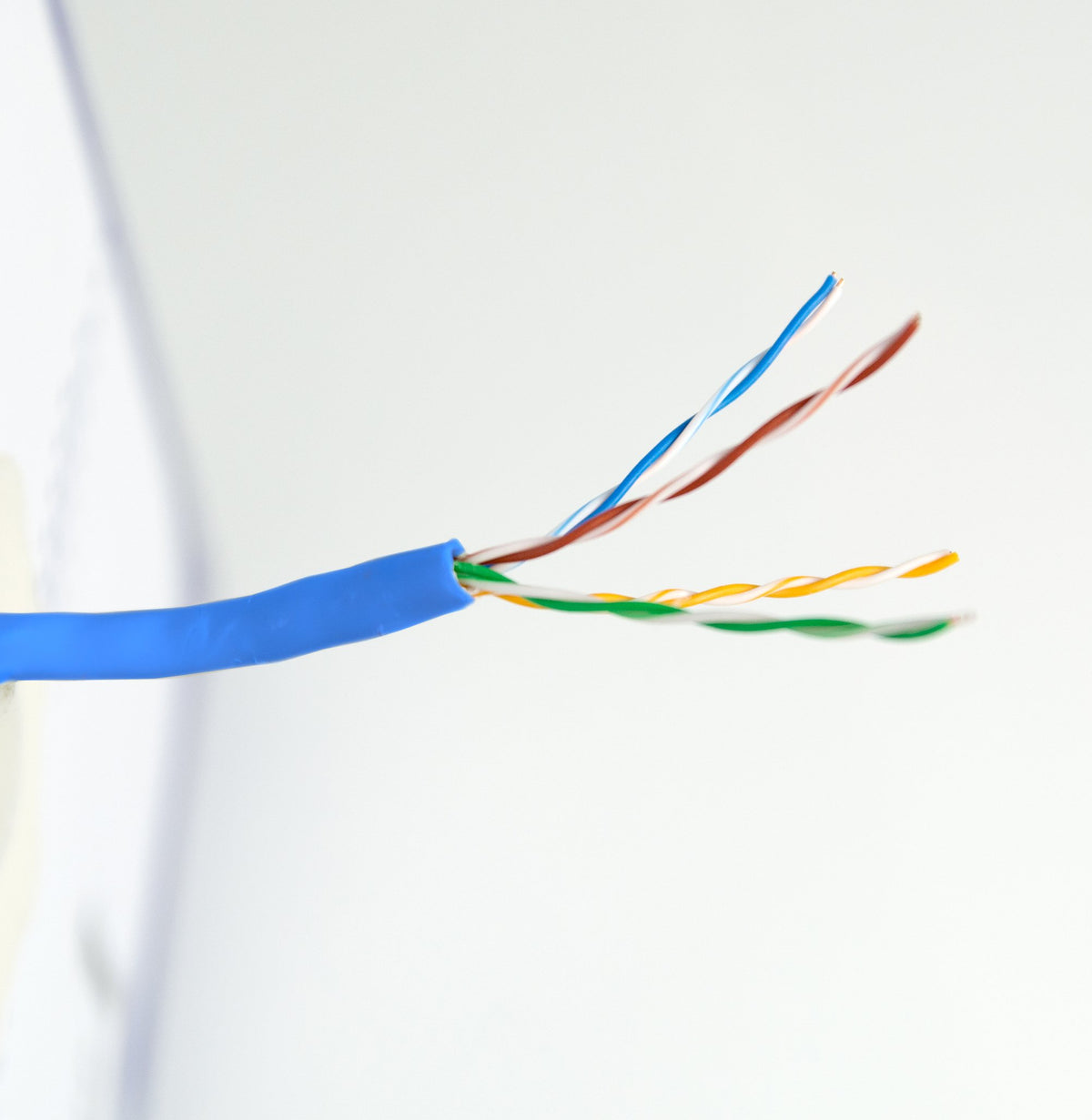 Blue 500ft Bulk Cat6 Wire A9732