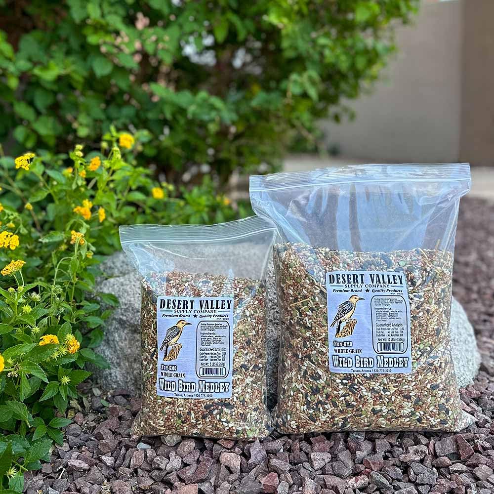 Whole Grain Scratch Feed 5-Pounds O5309