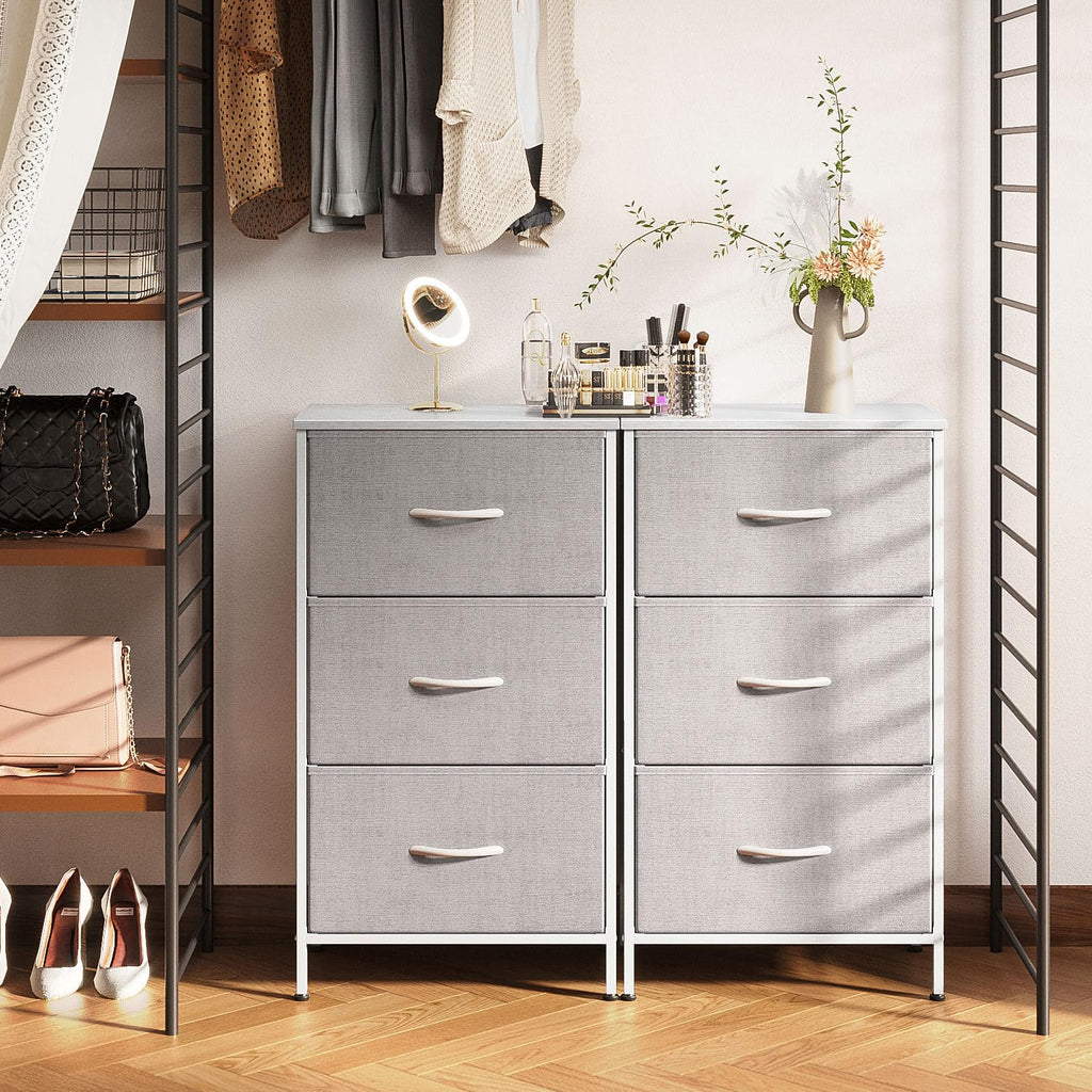 Light Grey 3 Drawer Dresser O613847
