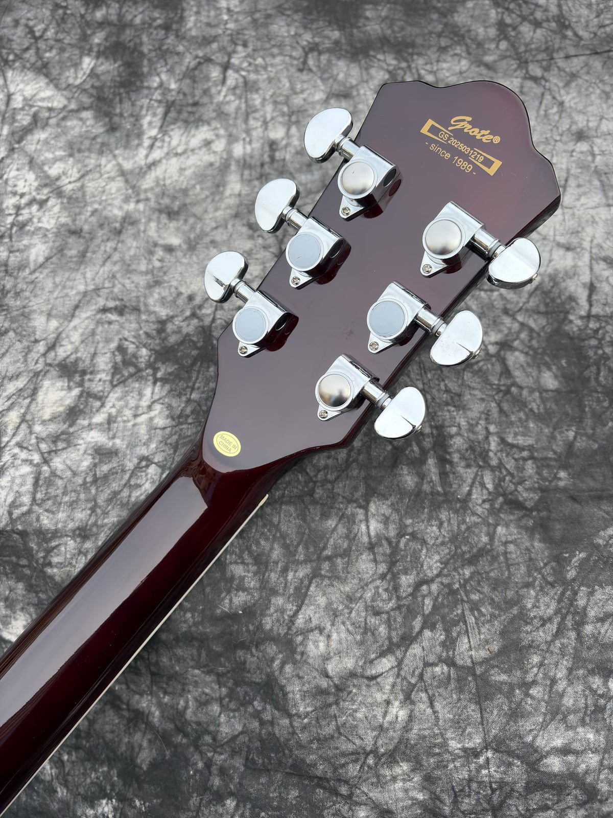 Left-Handed Semi-Hollow Body Electric Guitar O413